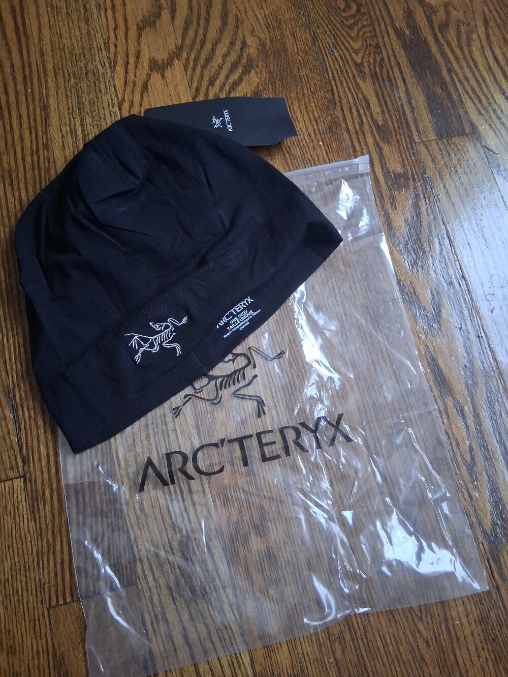 Arc'teryx Black Logo Beanie - Men's Lightweight Technical Hat